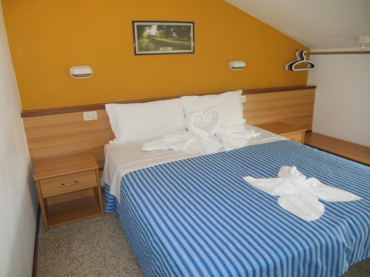 Hotel Edy Rimini Exterior foto